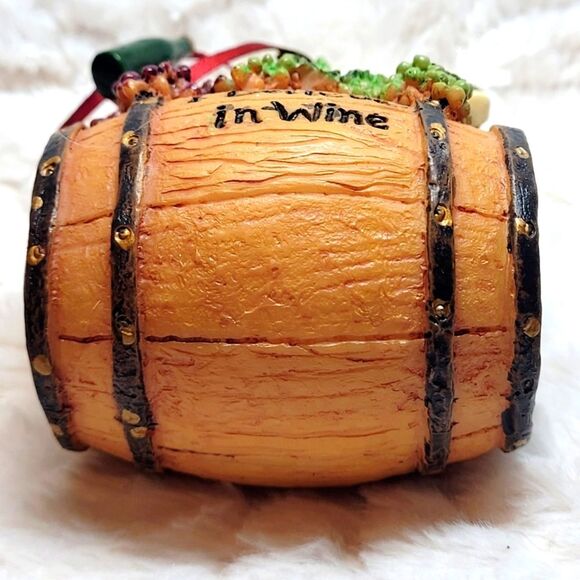 Kurt Adler I Believe in Wine Ornament Santa Claus Sitting on Barrel D0810 New - Picture 6 of 9